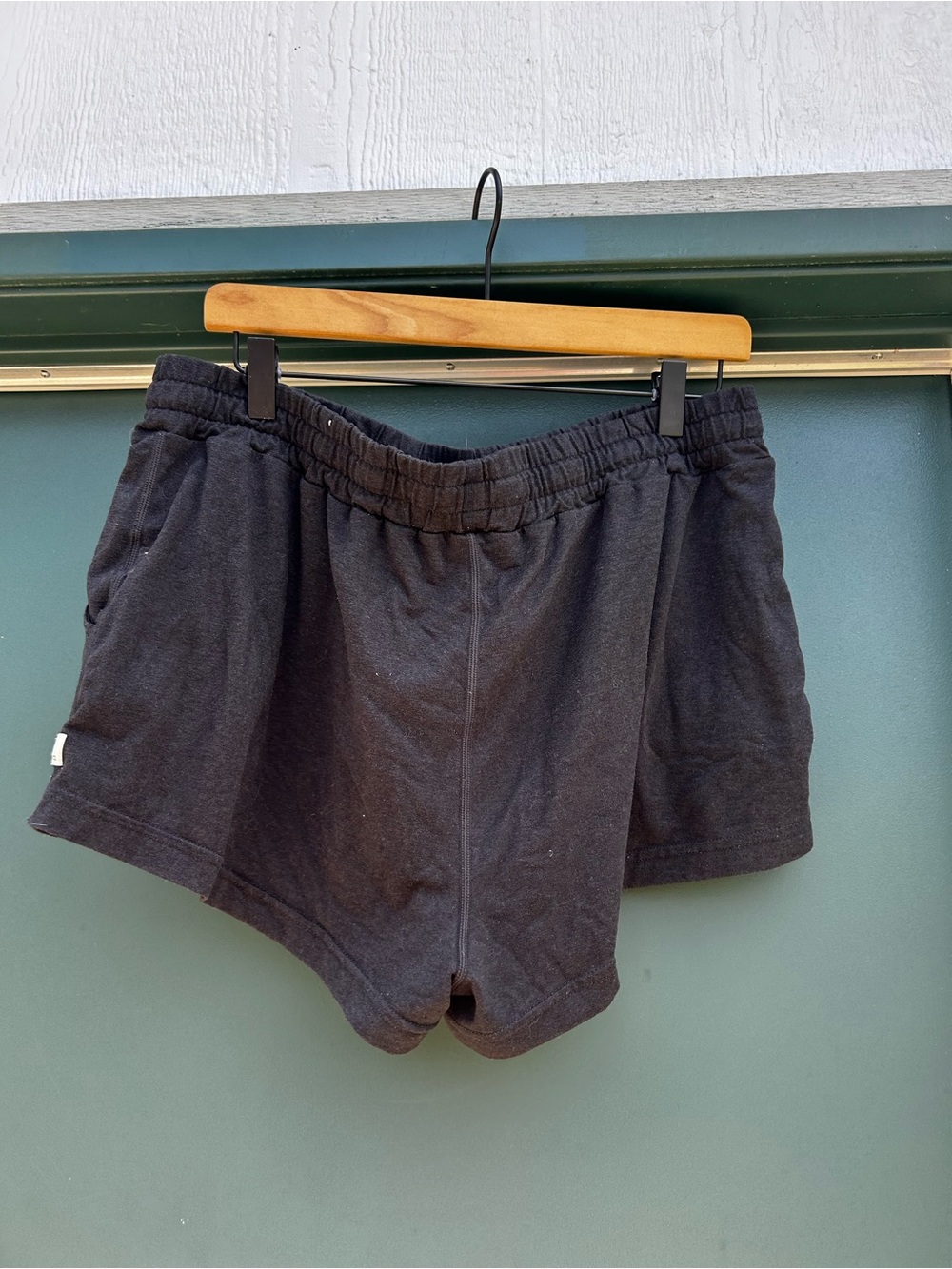 Vuori Black Casual Lounge Shorts with Branded Tab - Picture 2 of 7